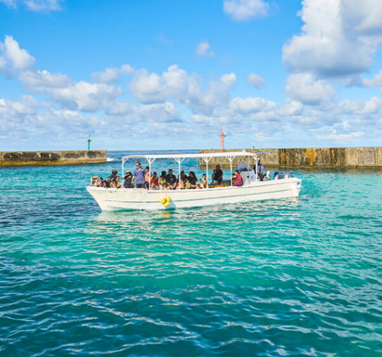 Boat Tour in Nauru